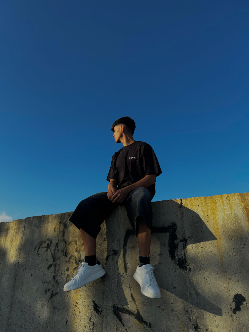 Discovery Tee | Black